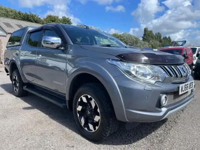 Used Mitsubishi L200 2016 Grey Pickup