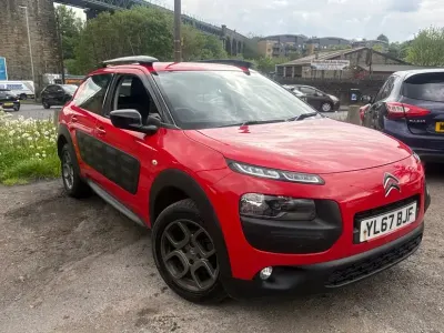 Używany Citroën C4 Cactus Feel 82 KM (60 kW) 2018 Czerwony Hatchback