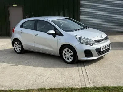 Used Kia Rio 2016 Silver Hatchback