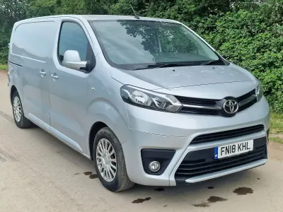 Used Toyota Proace Comfort 114 HP (83 kW) 2018 Silver MPV
