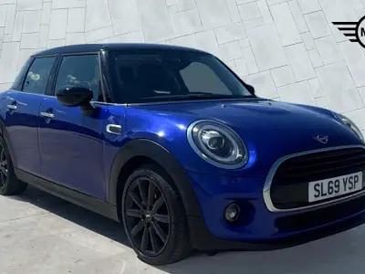 Used Mini Cooper Classic 134 HP (98 kW) 2019 Starlight blue Hatchback