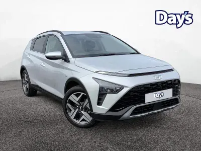 Używany Hyundai Bayon Premium 100 KM (73 kW) 2023 Srebrny SUV