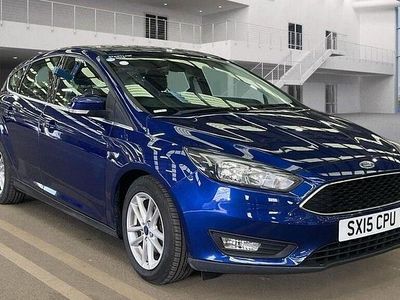 Used Ford Focus Zetec 120 HP (88 kW) 2015 Blue Hatchback