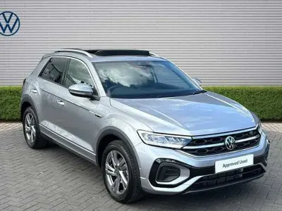 Usado VW T-Roc 150 HP (110 kW) 2025 SUV