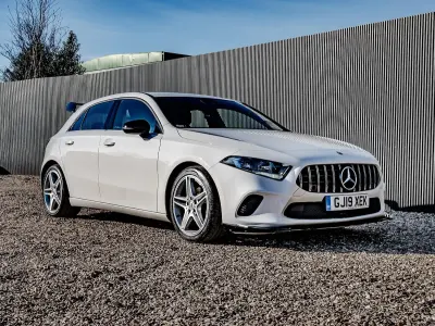 Used Mercedes A180 SE 136 HP (100 kW) 2019 White Hatchback