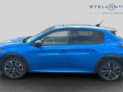 Used Peugeot 208 GT 99 HP (72 kW) 2023 Blue Hatchback