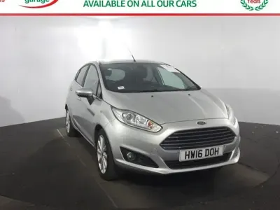 Used Ford Fiesta Titanium 101 HP (74 kW) 2016 Silver Hatchback