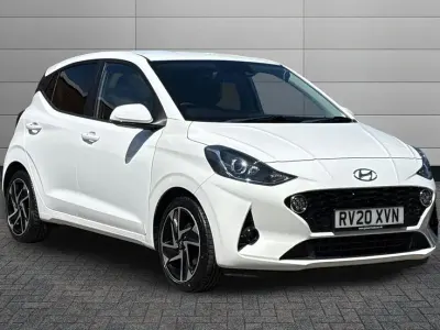 Used Hyundai i10 Premium 83 HP (61 kW) 2020 White Hatchback