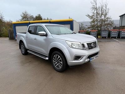 Silver Used 2017 Nissan Navara Acenta+ Pickup | £6,795 (Fair price)
