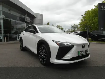 Käytetty Lexus RZ 450e 230 kW (313 HP) 2024 Valkoinen Katumaasturi