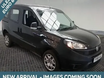 Używany Fiat Doblò Pop 95 KM (69 kW) 2018 Czarny Minivan