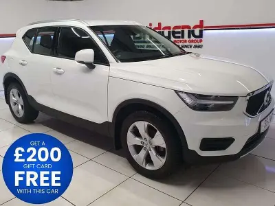 Used Volvo XC40 Momentum 160 HP (117 kW) 2021 White SUV