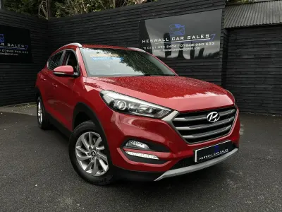 Used Hyundai Tucson SE 177 HP (130 kW) 2017 Red SUV