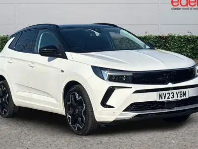 Used Vauxhall Grandland X Ultimate 131 HP (96 kW) 2023 White SUV