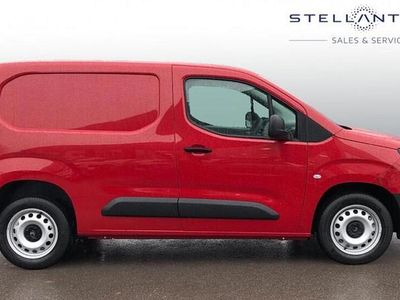 Red Used 2024 Citroën Berlingo MPV | £15,495 (Fair price)