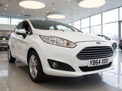 White Used 2014 Ford Fiesta Zetec Hatchback | £4,795 (Good price)