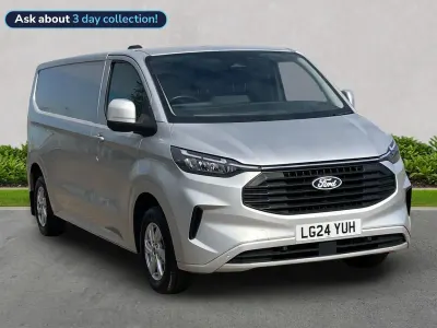Begagnad Ford Transit Custom Limited 136 HK (100 kW) 2024 Silver Van