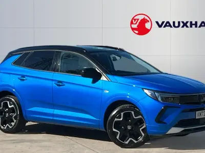 Gebraucht Vauxhall Grandland X Ultimate 131 PS (96 kW) 2023 Blau SUV