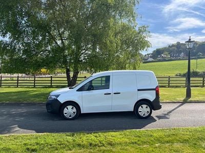 Used Nissan Townstar Acenta 130 HP (95 kW) 2023 White Van