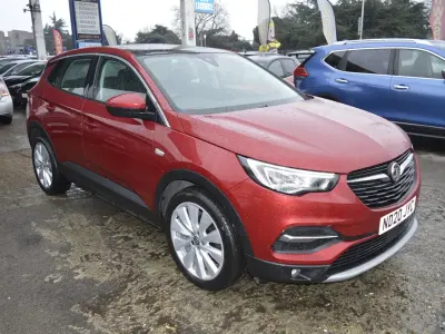 Used Vauxhall Grandland X Elite 130 HP (95 kW) 2020 Red SUV