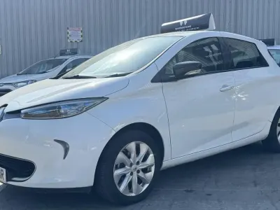 Used Renault Zoe Dynamique 2016 White Hatchback