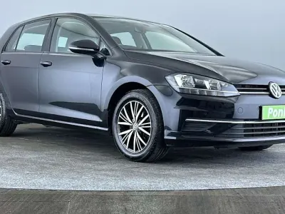 Used VW Golf VII SE 125 HP (91 kW) 2017 Black Hatchback