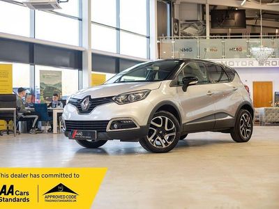 Used Renault Captur Dynamique 90 HP (66 kW) 2016 Silver/black SUV