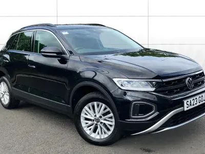 Used VW T-Roc Life 150 HP (110 kW) 2023 Black SUV