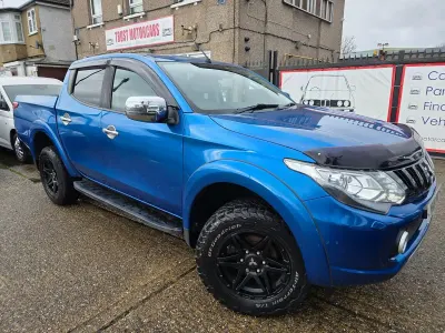 Used Mitsubishi L200 181 HP (133 kW) 2018 Blue Pickup
