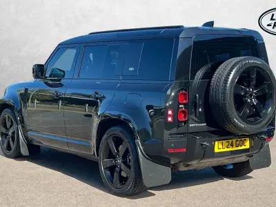 Usado Land Rover Defender HSE Dynamic 2024 Preto SUV