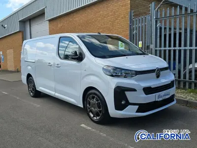 Używany Citroën Dispatch 120 KM (88 kW) 2024 Biały Minivan