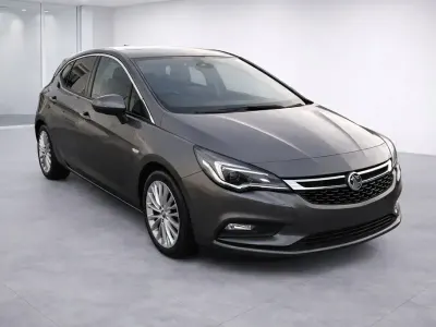 Second-hand Vauxhall Astra Elite 200 CP (147 kW) 2018 Gri Hatchback
