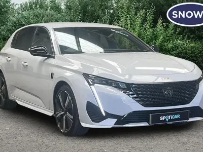Used Peugeot 308 GT 131 HP (96 kW) 2024 Okenite white Hatchback