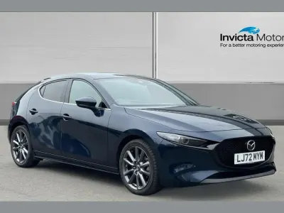 Usado Mazda 3 Inclusive 120 HP (88 kW) 2022 Azul Citadino