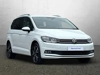 Used VW Touran SEL 150 HP (110 kW) 2023 White MPV
