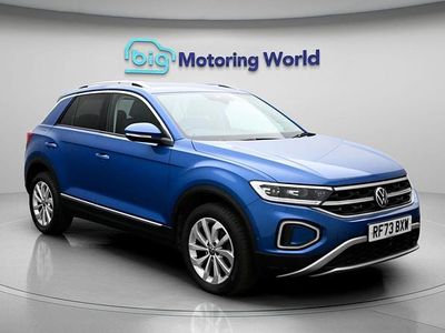 Usado VW T-Roc Style 148 HP (108 kW) 2023 Azul SUV