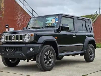 Używany Suzuki Jimny SZ5 102 KM (75 kW) 2020 SUV