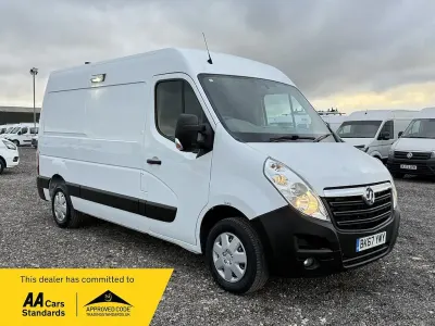 Used Vauxhall Movano 130 HP (95 kW) 2018 White MPV