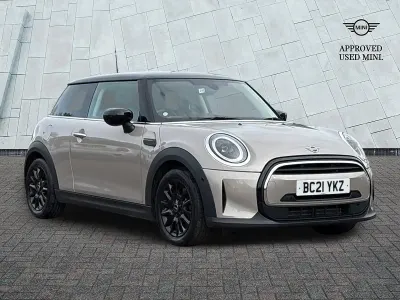 Używany Mini Cooper Classic 136 KM (100 kW) 2021 Szary Hatchback
