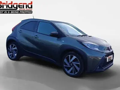 Used Toyota Aygo X 72 HP (52 kW) 2023 Green SUV