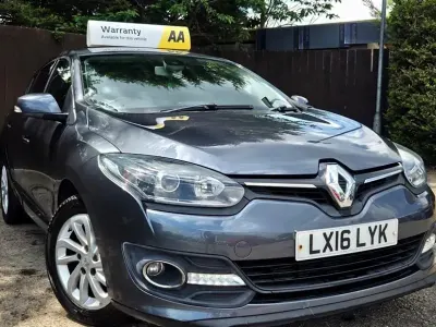 Used Renault Mégane III Dynamique 110 HP (80 kW) 2016 Grey Hatchback
