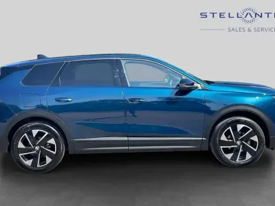 Used Vauxhall Grandland X Ultimate 143 HP (105 kW) 2025 Blue SUV