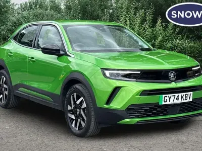 Usata Vauxhall Mokka Design Edition 100 kW (136 CV) 2024 Verde SUV