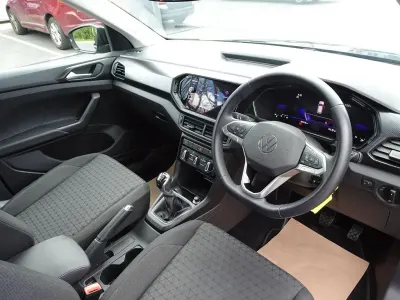 Usado VW T-Cross SE 2023 Negro SUV