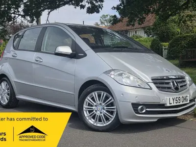 Used Mercedes A180 Elegance 116 HP (85 kW) 2009 Silver Hatchback