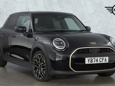 Used Mini Cooper S Hatch 201 HP (147 kW) 2024 Black Hatchback