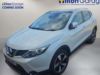 Used Nissan Qashqai N-Connecta 130 HP (95 kW) 2017 White SUV