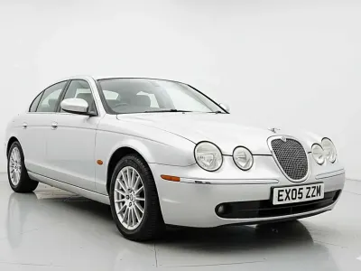Used Jaguar S-Type SE 207 HP (152 kW) 2005 Silver Sedan