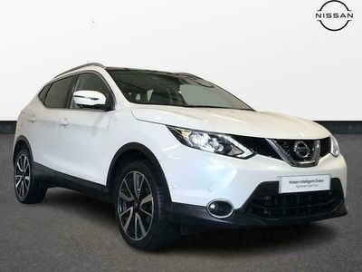 Used Nissan Qashqai Tekna+ 114 HP (83 kW) 2017 White SUV