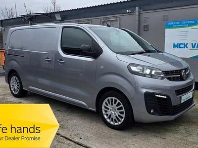 Used Vauxhall Vivaro 120 HP (88 kW) 2023 Grey MPV